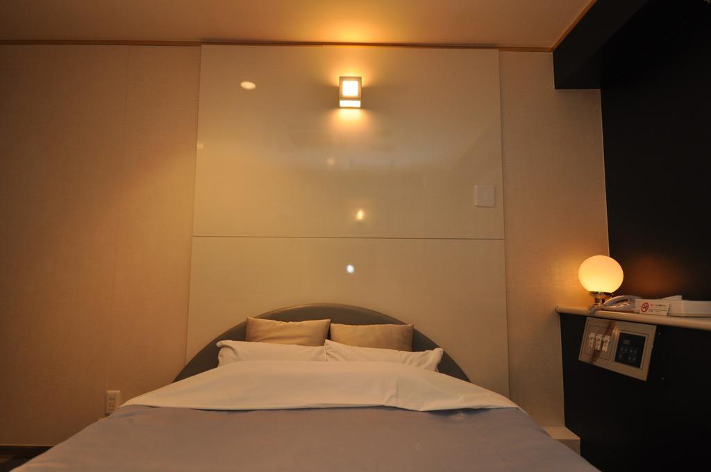 Hotel Boston Club (Adults Only) Präfektur Tokio Zimmer foto